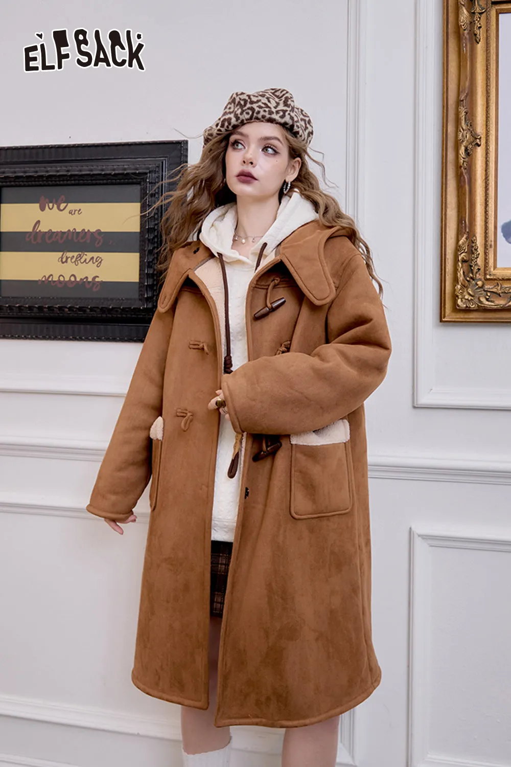 ELFSACK 2024 Winter New Arrivals College style retro coffee brown cow horn button long jacket for women