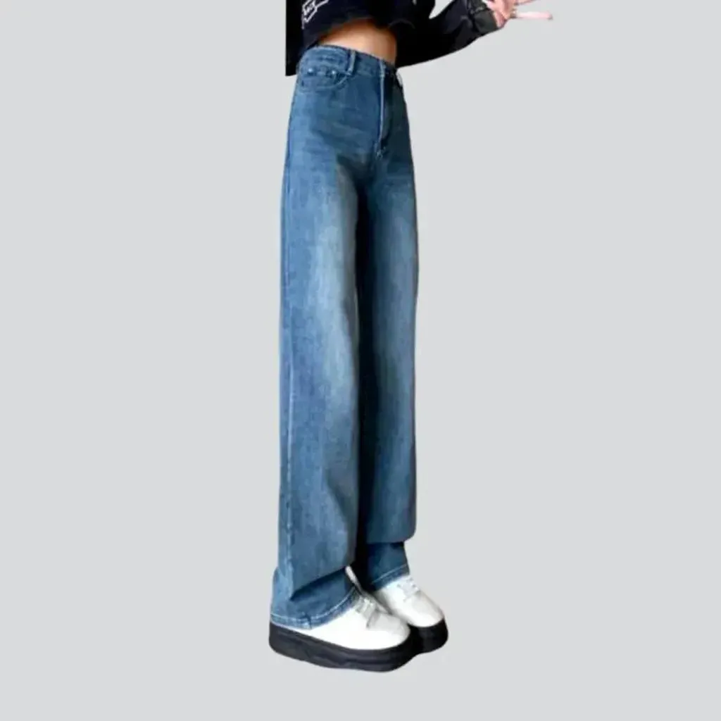 Wide-leg floor-length jeans for women